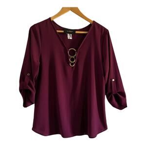 3/$ 15 Women's Maroon 3/4 Sleeve V Neck Blouse